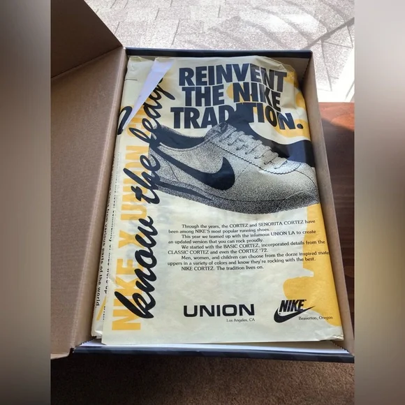 NIKE CORTEZ X UNION LA MENS SIZE 10.5 - Picture 2 of 7